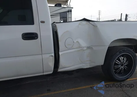 2004 Chevrolet Silverado 1500 Work Truck из США, поврежденный, VIN 1GCEC14V64Z280386